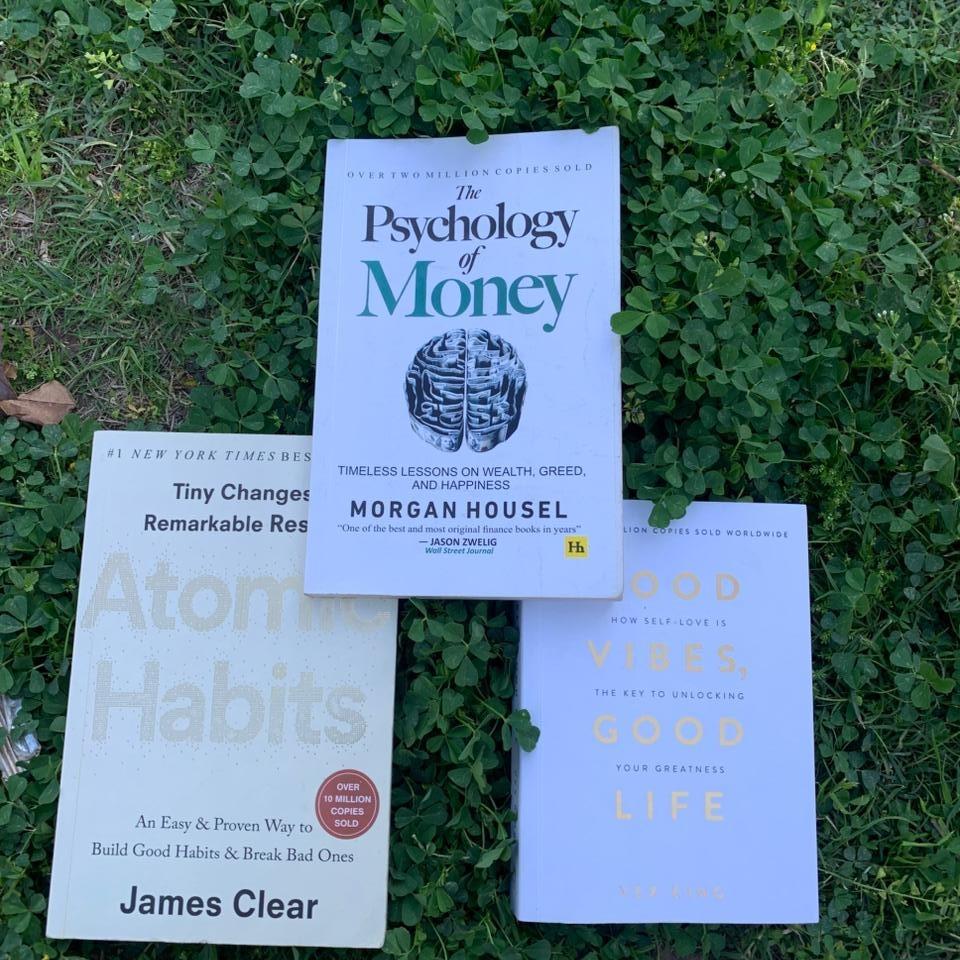 3 Self Help Books Bundle – Good Vibes Good Life, Psychology of Money & Atomic Habits | Mindset, Finance & Habit Building Collection