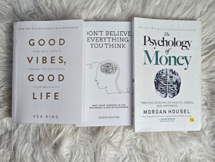 3Self Help Book Bundle – Good Vibes, Psychology of Money & Don’t Believe Everything – Positive Mindset, Financial Wisdom & Personal Growth Books Set